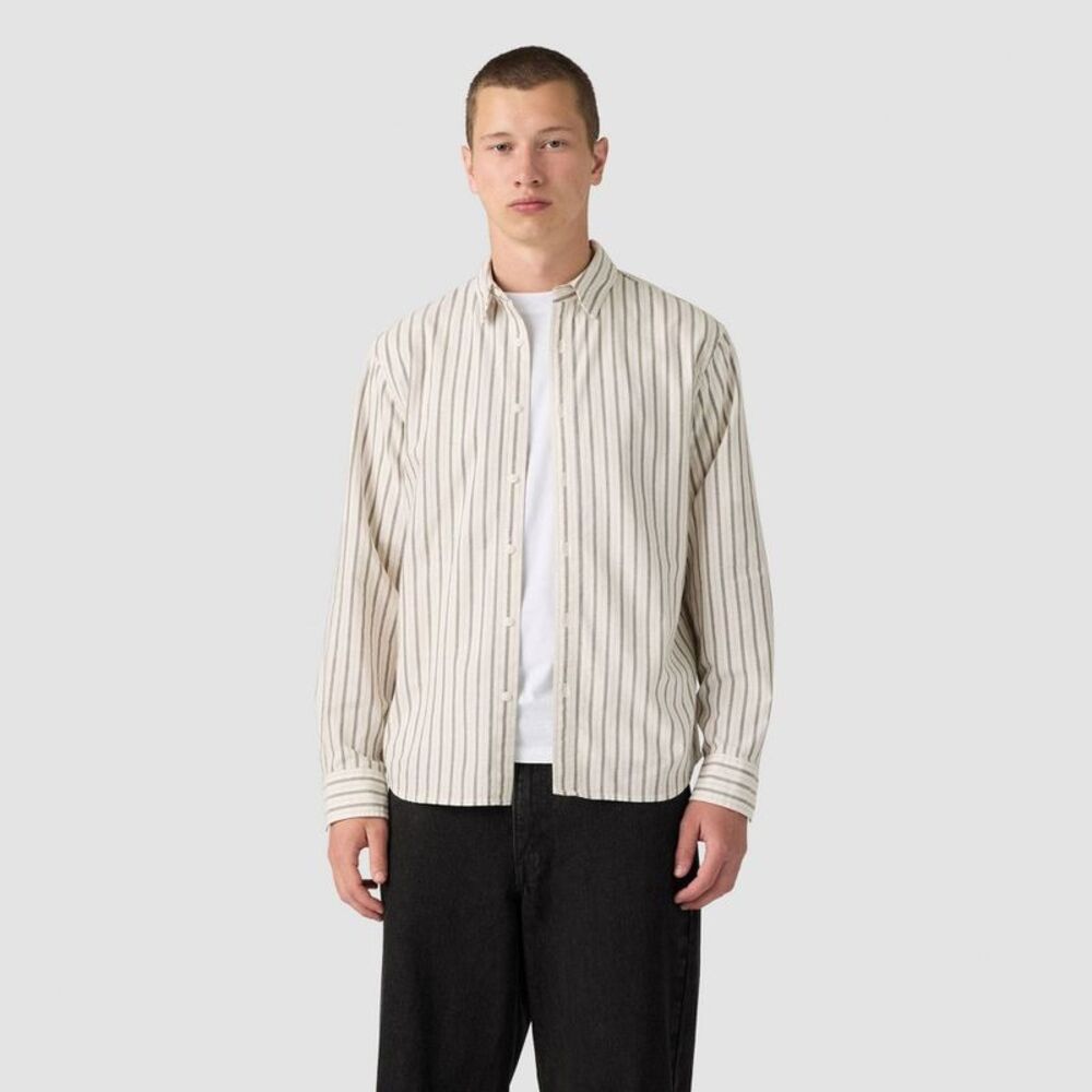 Men's Relaxed Fit Classic Long Sleeve Button-Down Shirt - Olive Green L